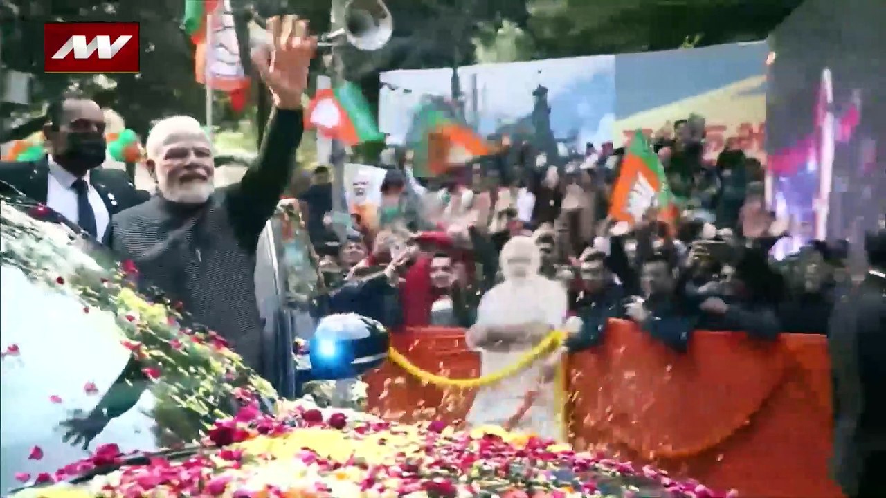 Modi Road Show : महामंथन से पहले पीएम मोदी का मेगा रोड शो... - video ...