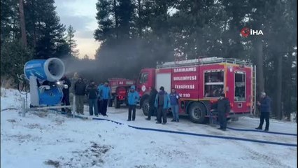 Sarıkamış'ta pistlere suni karlama yapılıyor