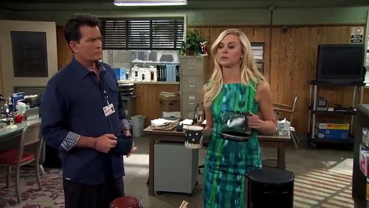 Anger Management - Se4 - Ep10 - Charlie And The Warden's Dirty Secret HD Watch