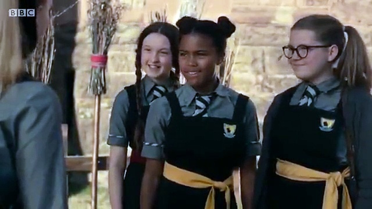 The Worst Witch - Se3 - Ep05 - The Owl and the Pussycat Track this SHO HD Watch