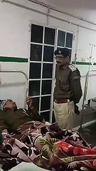 पानी पीकर ड्यूटी कर रहे जेलकर्मी, एक दर्जन और बीमार