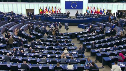Parlamento Europeu debate levantamento de imunidade de 2 membros