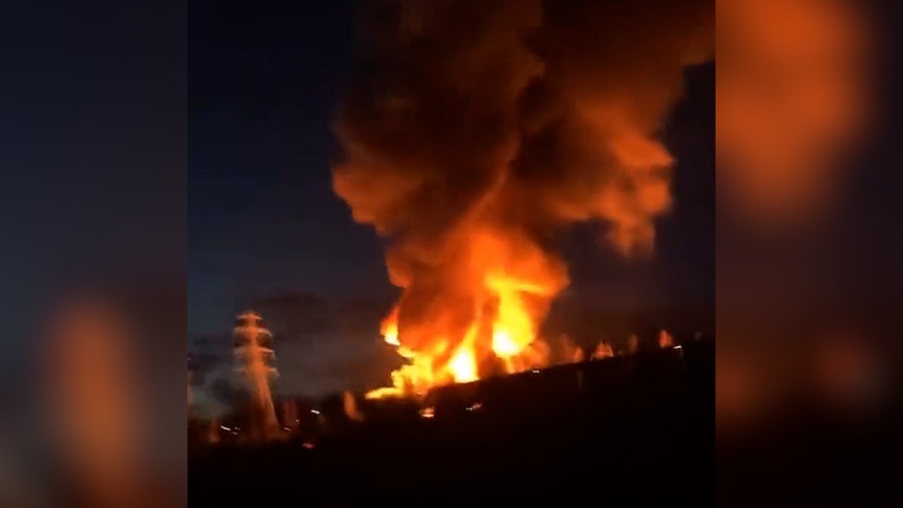 Incendie dans des entrepôts de Bolloré Logistics près de Rouen : le feu désormais circonscrit