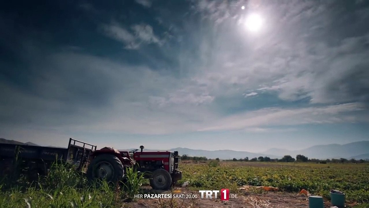 Bir Ay doğar İlk akşamdan geceden - Yeşil Deniz