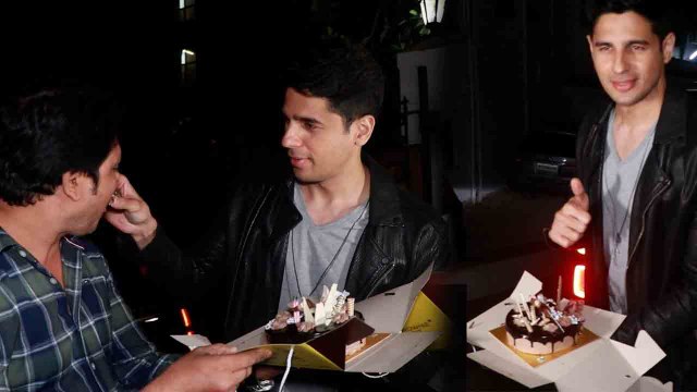 Sidharth Malhotra Celebrated his Birthday with Media and his Fans, Viral Video | FilmiBeat