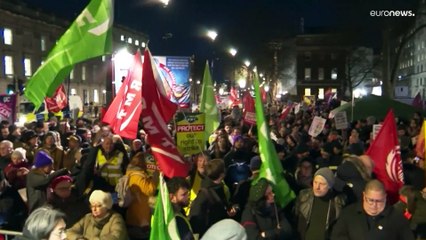 Milhares de pessoas manifestam-se em Londres pelo direito à greve