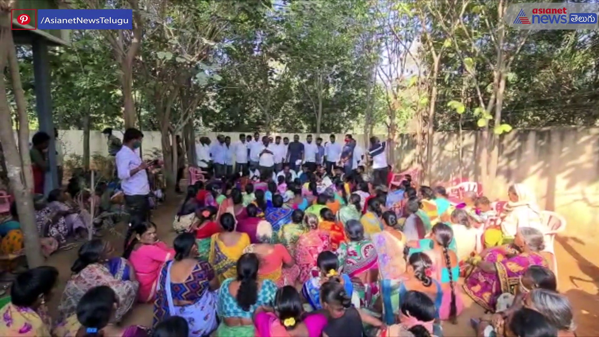 జగిత్యాల మాస్టర్ ప్లాన్ వివాదం... బిఆర్ఎస్ ఎమ్మెల్యే ఇంటిముందు మహిళల ఆందోళన