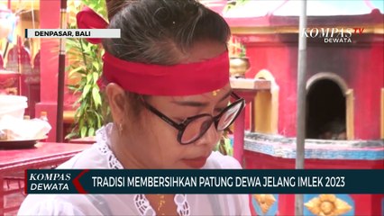 Tradisi Membersihkan Patung Dewa Jelang Imlek 2023