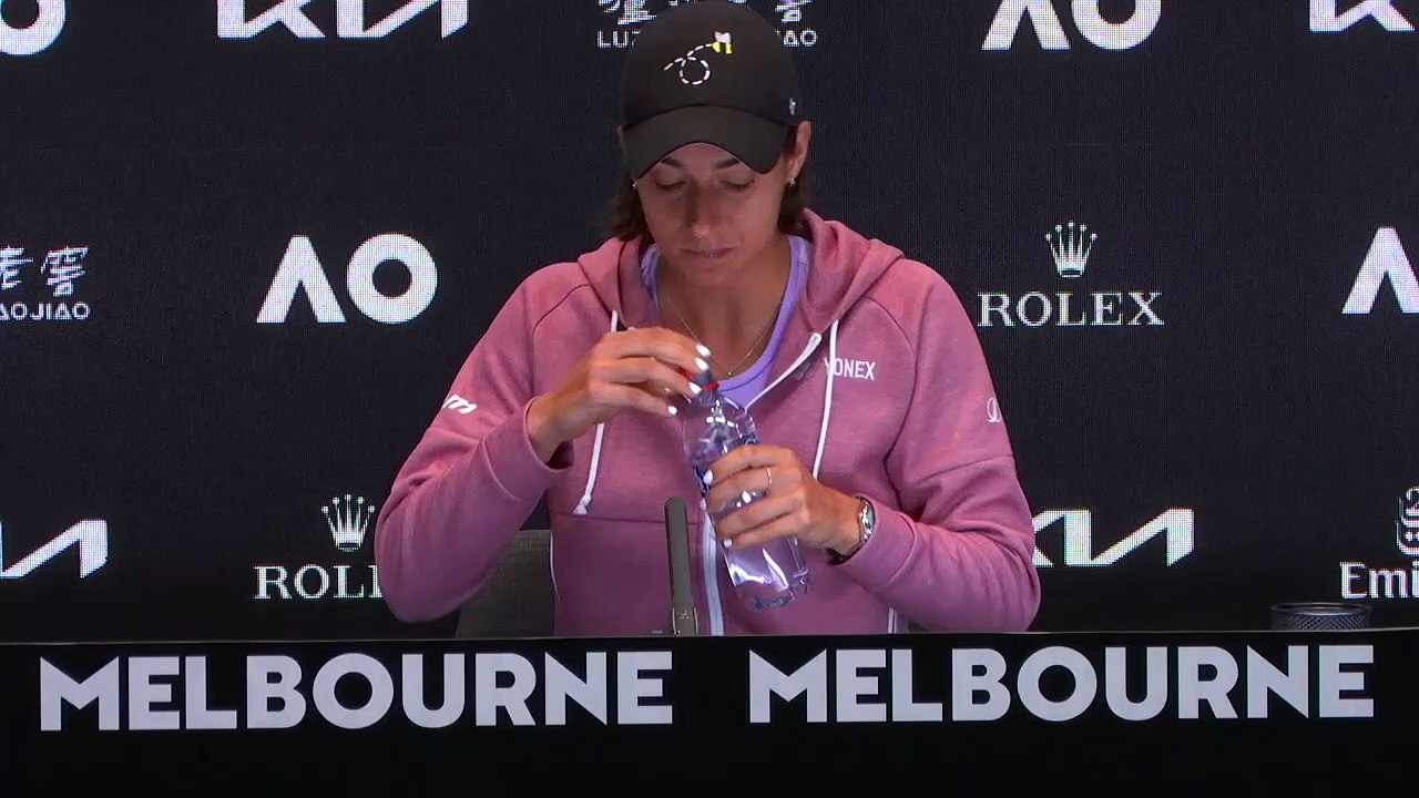 Open d'Australie 2023 - Caroline Garcia : "Mon agent a eu un rendez-vous avec Netflix. Ils ont demandé à nous voir. Il faut peser le pour et le contre. C'est assez intrusif donc si t'es pas à l'aise, ça ne sert à rien de le faire"