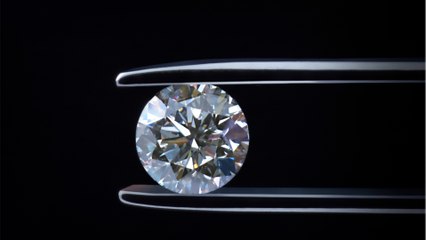 Researchers recycle highly polluting plastic and create diamonds