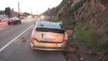 Un conductor se salva de morir aplastado por una gran roca en Malibú