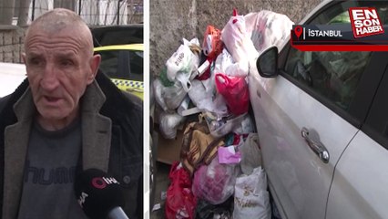 Eyüpsultan'da, çöp evden çıkarılan adam arabasını da çöple doldurdu