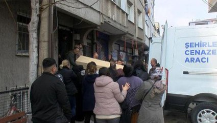 Evinde ölü bulunan kadın için intihar şüphesi