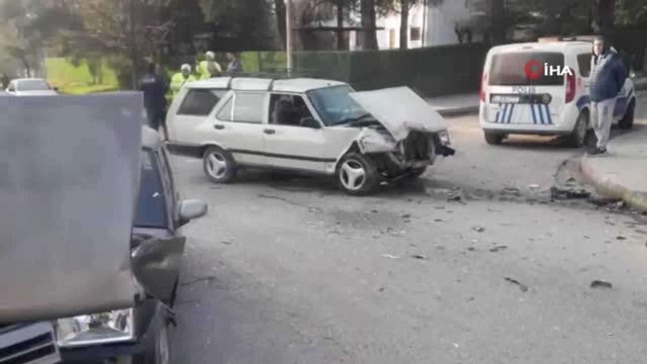 İki otomobilin çarpıştığı kazda 1 kişi yaralandı