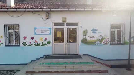 Küplü Köy Yaşam Merkezi'nde üç kuşak eğitim alıyor