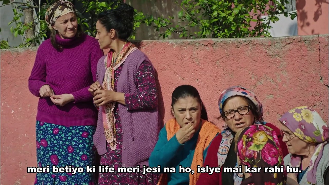 Mrs. Fazilet And Her Daughter in Hindi Subtitle Episode 18 | Fazilet Hanım ve Kızları