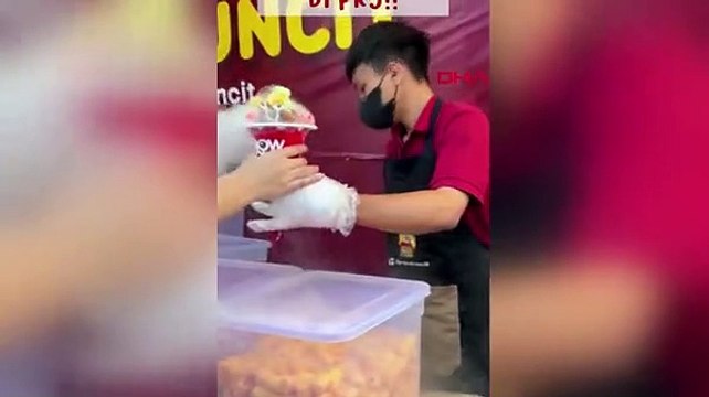 Endonezya'da sıvı nitrojenli atıştırmalık yiyen 25 çocuk hastanelik oldu