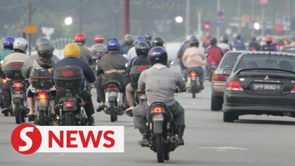 Johor cops to double manpower at CIQs for Chinese New Year