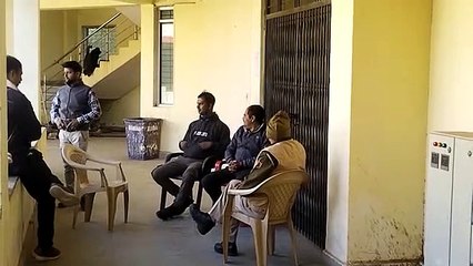 ग्राम विकास अधिकारी व दलाल को ऐसे पकड़ा!