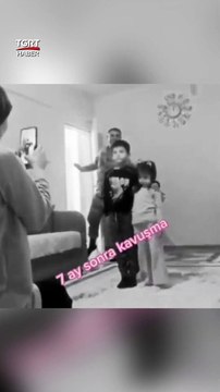 Operasyondan Dönen Asker Babanın Çocuklarıyla Kavuşma Anı Duygulandırdı #shorts #baba #asker #çocuk