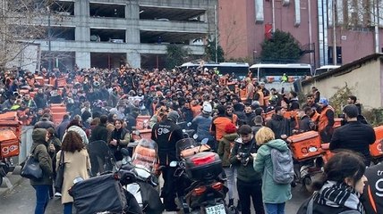 Trendyol GO kuryelerinin eylemi büyüyor: Şirketin genel merkezinde toplandılar