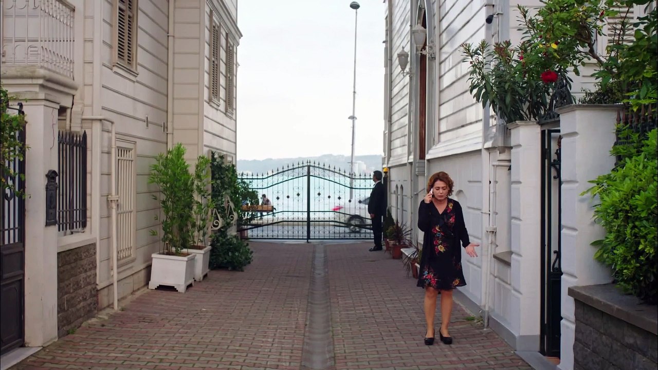 Mrs. Fazilet And Her Daughter in Hindi Subtitle Episode 41 | Fazilet Hanım ve Kızları