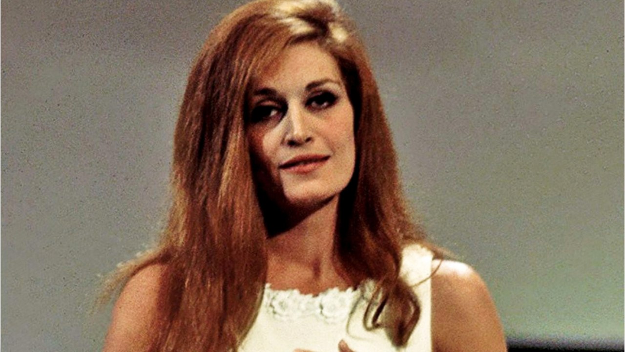Voici - Dalida : Alain Delon, Richard Chanfray... Qui étaient les hommes de sa vie ?