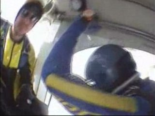 Alive - Salto en paracaídas desde Ocaña