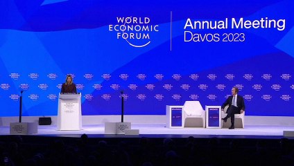 Primeira-dama da Ucrânia discursa em Davos