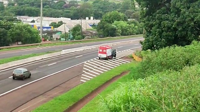 Homem deitado na rodovia mobiliza Socorristas, porém foge após atendimento