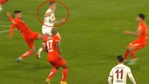 Herkes bu pozisyonu konuşuyor! Alanyaspor-Galatasaray maçında verilmeyen penaltı kıyameti kopardı