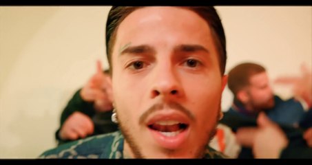 Yanns - Mains en L'air