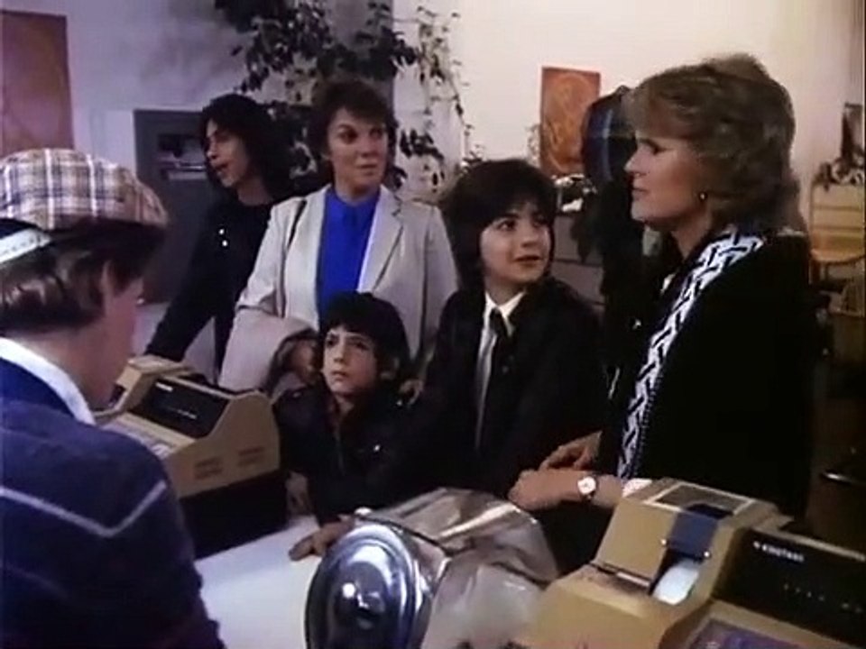 Cagney $$ Lacey - Se2 - Ep04 HD Watch