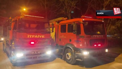 Bursa'da iş yerinde depolanan inşaat malzemeleri yandı