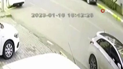 11 yaşındaki çocuk sokak köpeği yüzünden canından oluyordu
