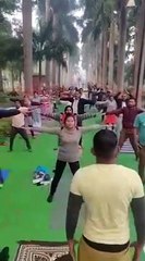 स्वास्थ्य व निरोगी काया के लिए जुट रहे लोग