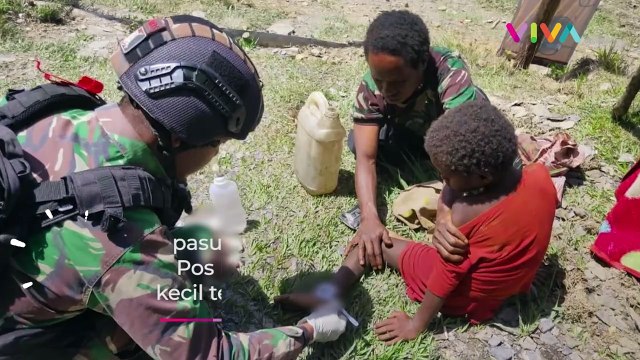 Prajurit Tengkorak Putih TNI Selamatkan Bocah di Sarang OPM