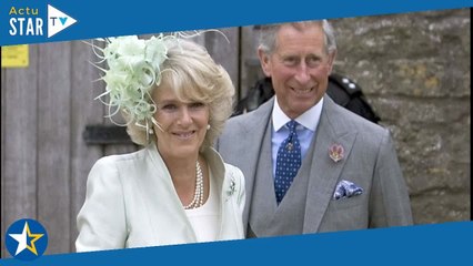 Charles et Camilla : leur mariage empêché par "une force cosmique", récit lunaire