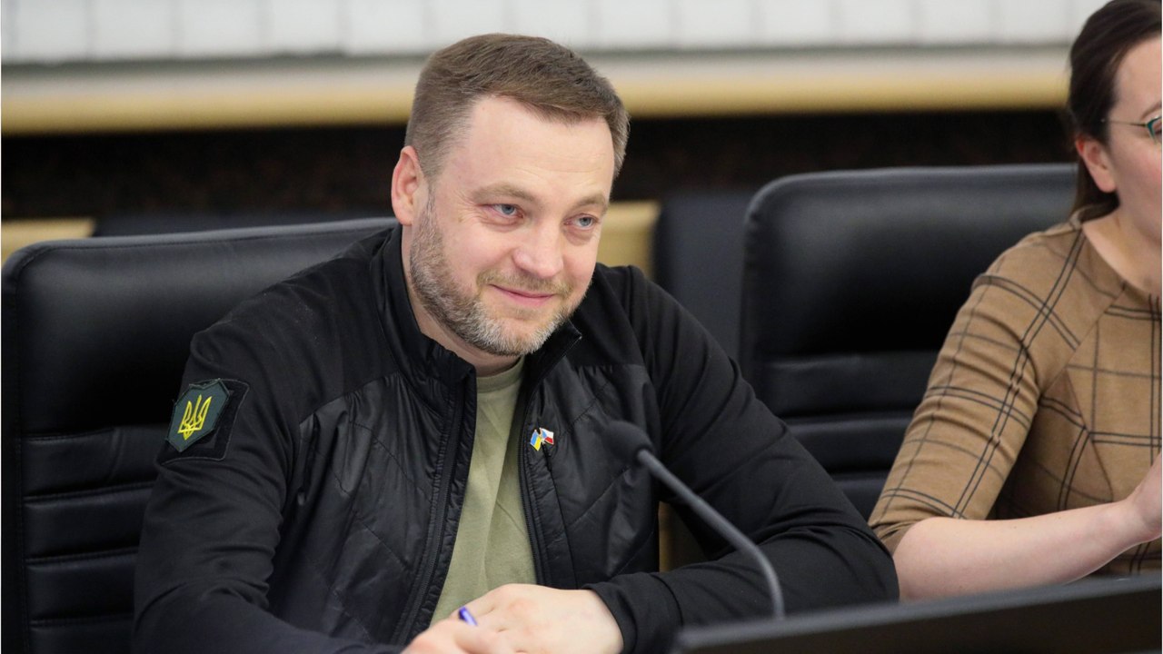 Ukraine: innenminister kommt bei hubschrauberabsturz ums leben