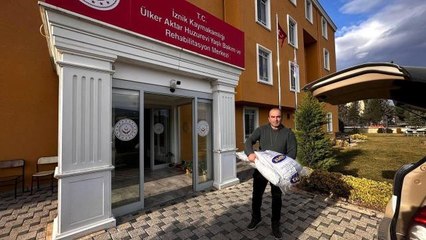 Bursa'da bir işadamı huzurevine nevresim hediye etti
