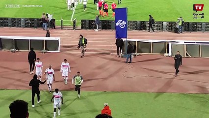 خلي عندك دم يا زيزو».. هتافات غاضبة من جمهور الزمالك ضد لاعبي الفريق»