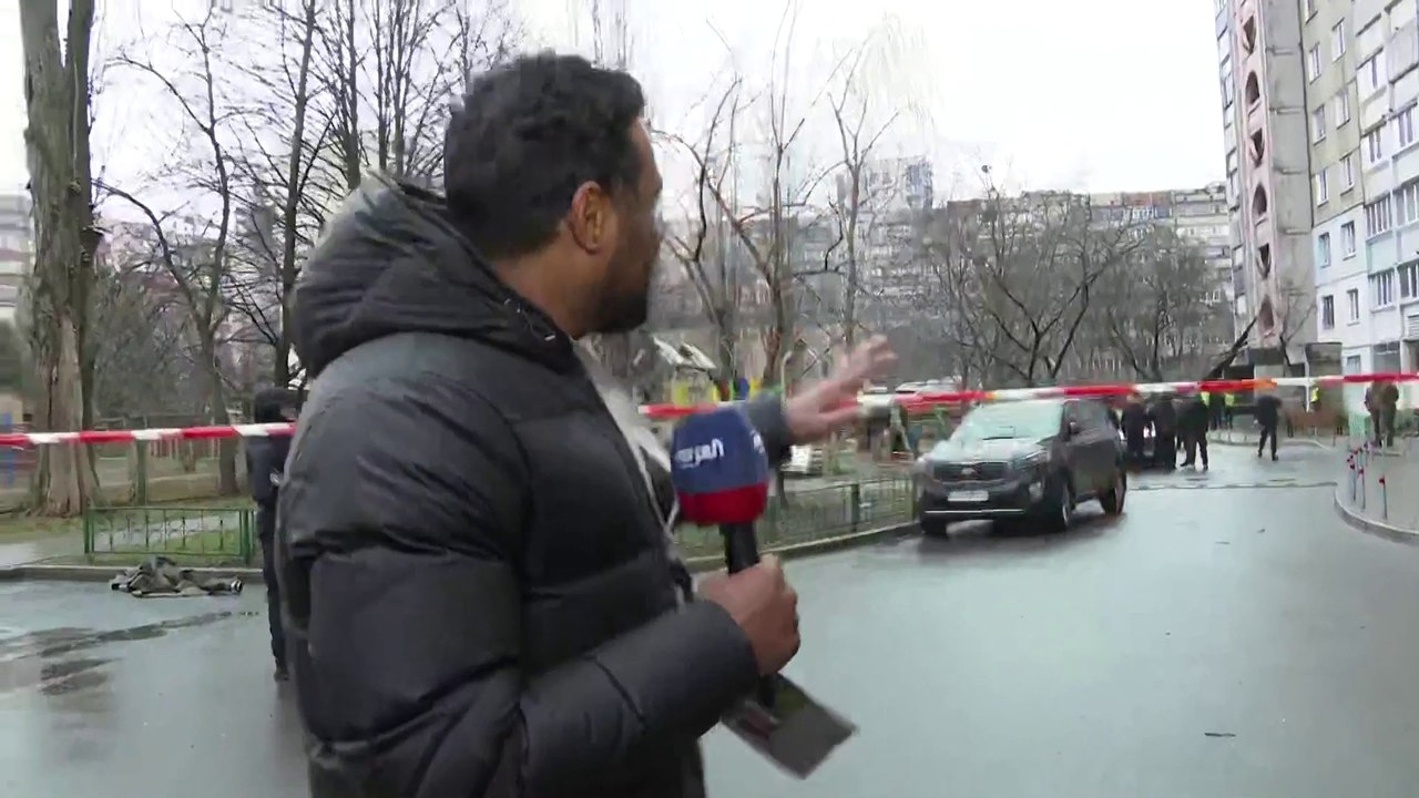 مراسل العربية: الخبراء يواصلون جمع الأدلة من مو...