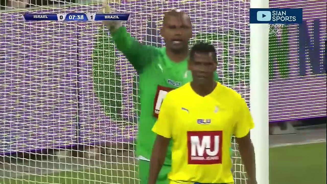 THIS DUO DESERVED THE 2006 CUP! RONALDINHO GAUCHO AND KAKA GAVE A SOCCER LESSON IN A GAME OF LEGENDS