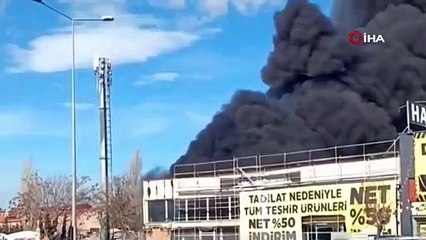 Ankara-İstanbul yolunda mağazada yangın