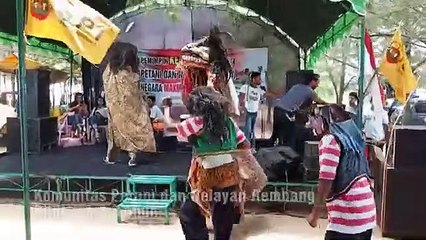 Hayu Laras Budi Utomo Live in Karang Jahe Beach