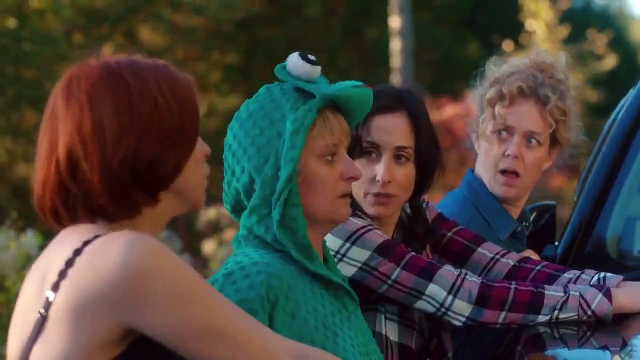 Workin' moms - se3 - ep09 - guns 'n' deception hd watch