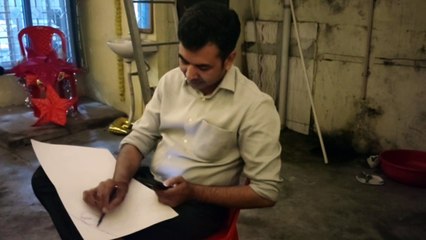 एक्सपेरिमेंट: ज्योमेट्री के साथ पढ़ी कविता