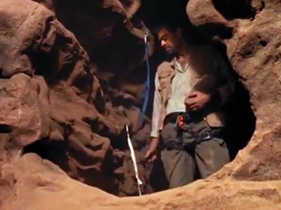 Poltergeist - The Legacy - Se1 - Ep06 HD Watch