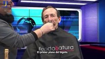 Un periodista siciliano cumple su promesa y se afeita el bigote para celebrar la captura del jefe de la mafia Matteo Messina Denaro