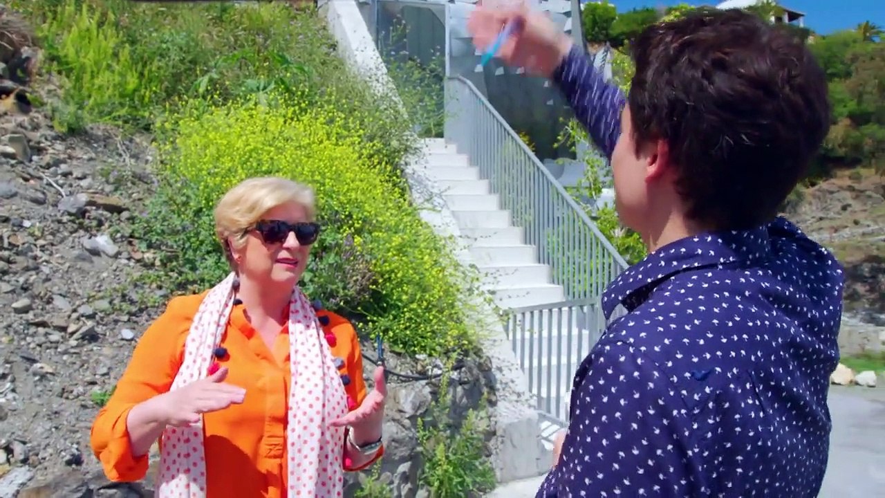 The World's Most Extraordinary Homes - Se1 - Ep03 - Coast HD Watch